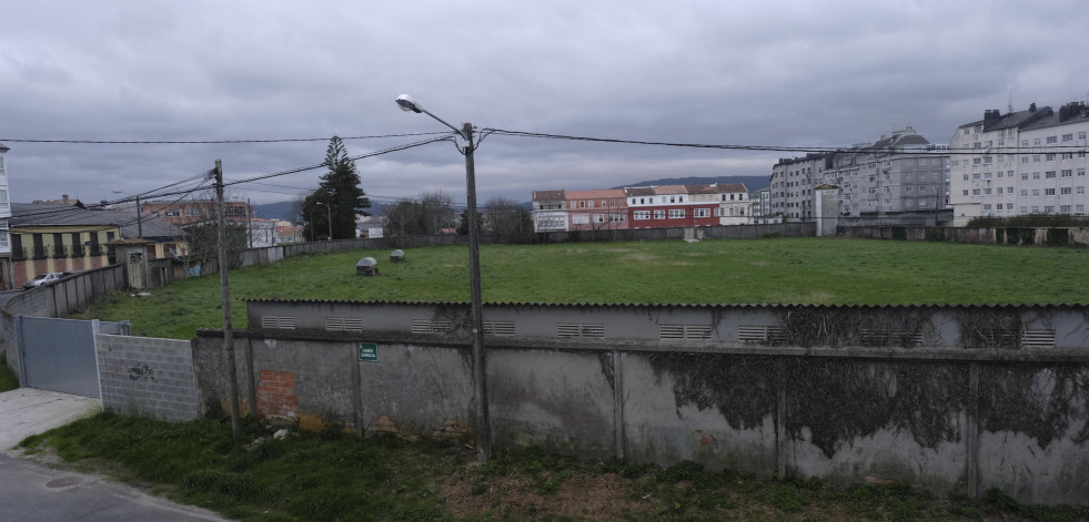 El Concello de Ferrol construirá un nuevo campo de fútbol y un local social en San Xoán