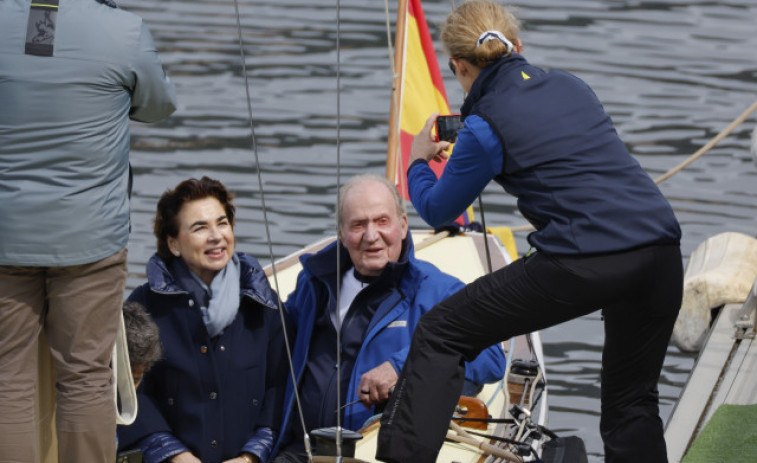 La lluvia trunca los planes de Juan Carlos I de salir a navegar