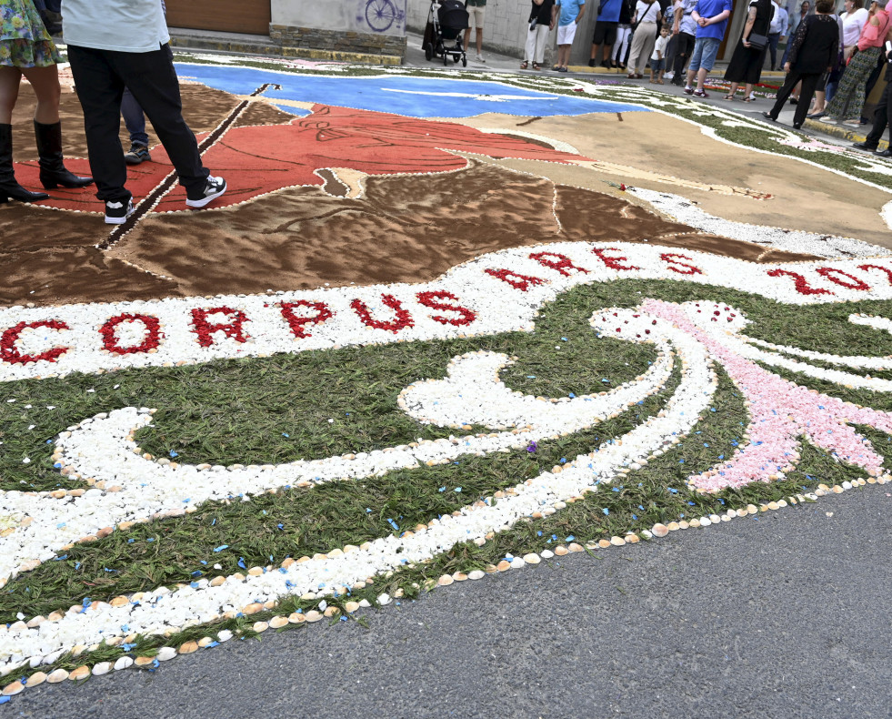 Alfombras florales Corpus Ares Emilio Cortizas