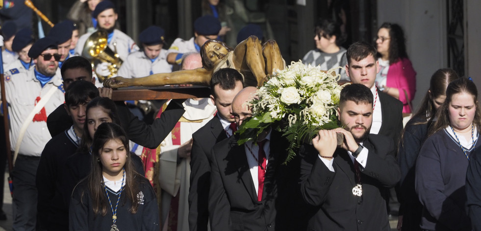 Jueves de Pasión en Ferrol: Traslado de Cristo Rey
