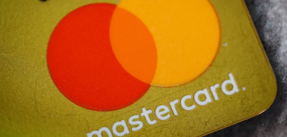 Visa y Mastercard reducirán las tarifas por uso de tarjetas de crédito