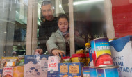 Recogida de alimentos en los locales de los tercios de Dolores