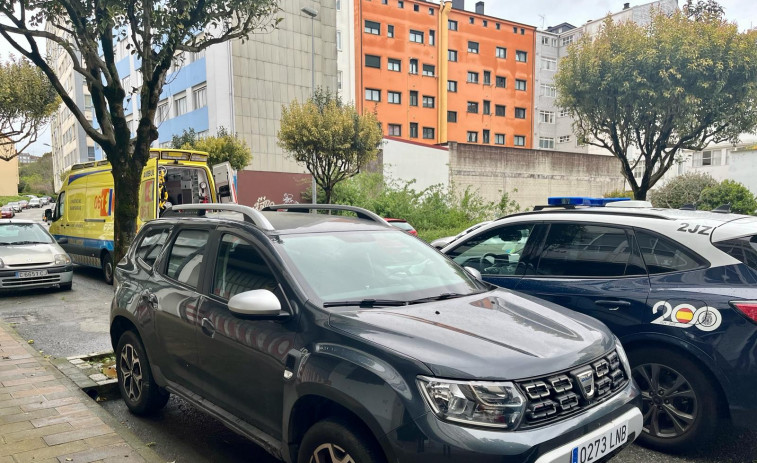 Asisten a una vecina de Ferrol de 78 años que se había quedado inconsciente en su domicilio