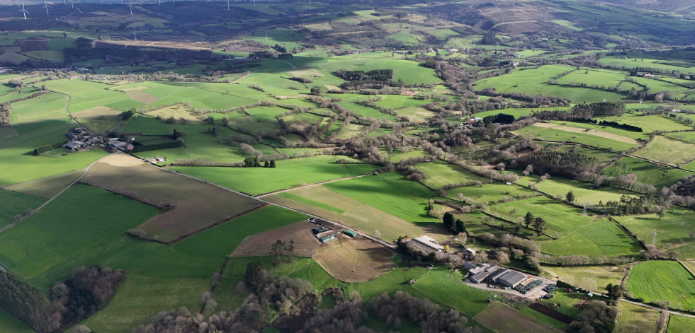 El supervolcán de Galicia y el ‘Ollo de sapo’ de Monfero, a la vista, en el Geolodía