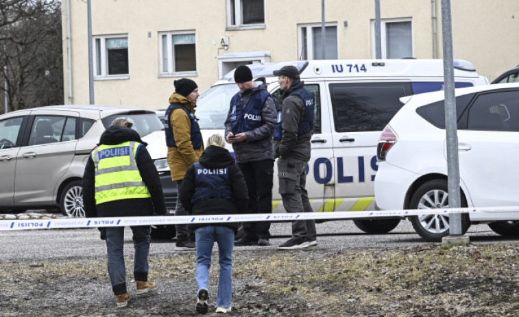 Muere uno de los tres menores heridos en un tiroteo en un colegio de Finlandia