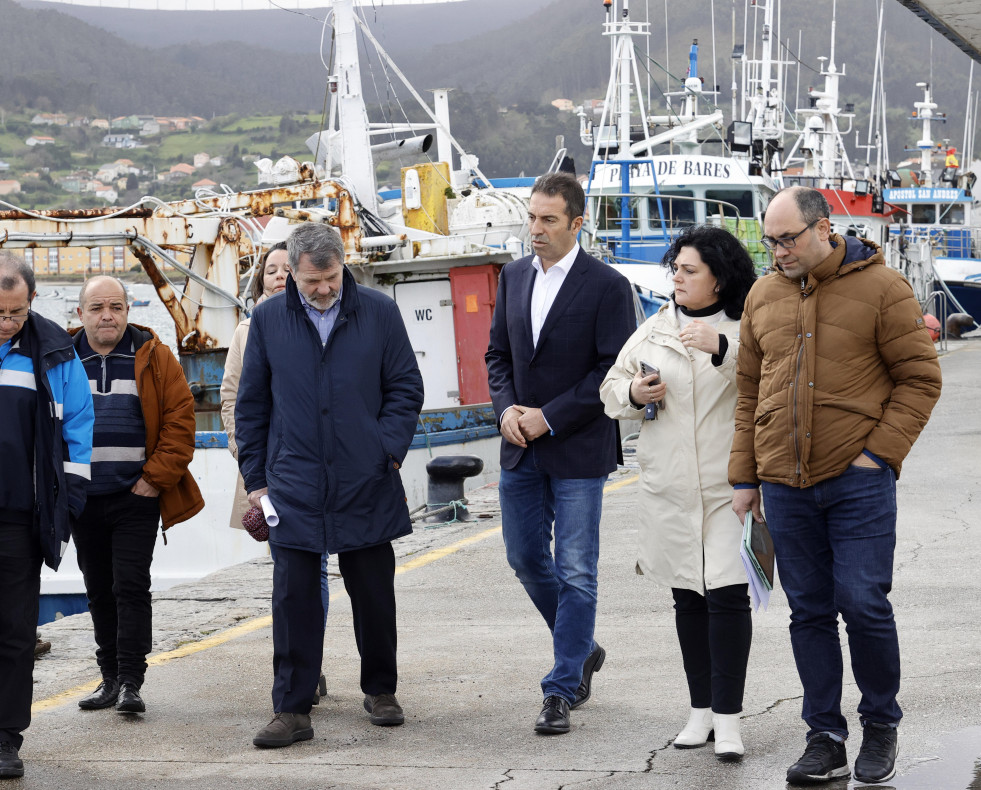20240408 conselleiro visita Cariño obras porto dragaxe 2