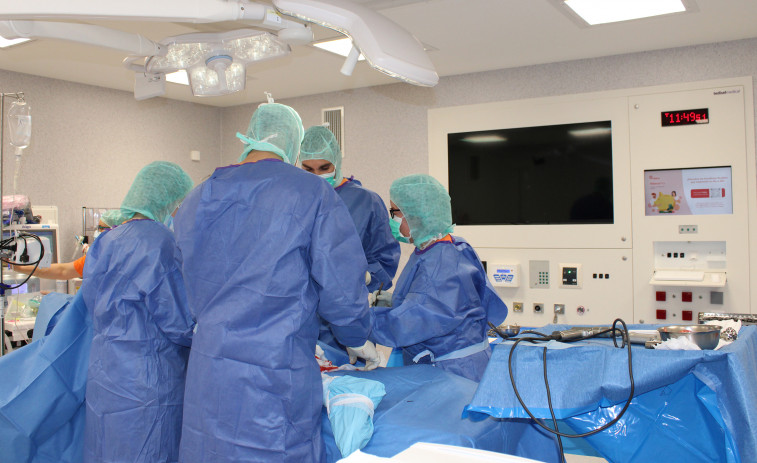 El Hospital Ribera Juan Cardona pone en marcha su primer quirófano con flujo laminar