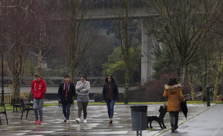 Personal del centro de salud de Pontedeume impulsa un programa de caminatas saludables