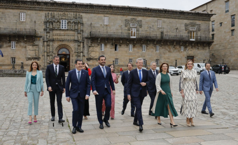 El nuevo Gobierno gallego toma posesión de sus cargos