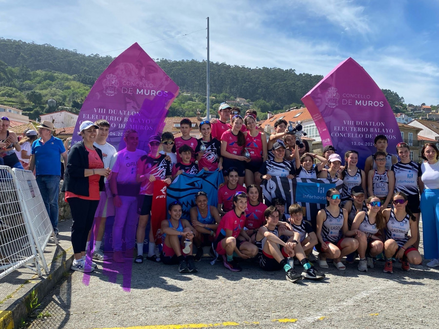 Náutico de Narón, Triatlón Ferrol y Natación Cedeira, medallistas en el Gallego de duatlón de base en Muros