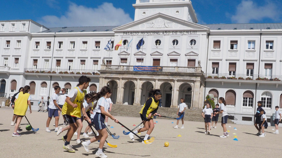 Las clases de Educación Física en los centros volvieron a salir a la calle en Ferrolterra