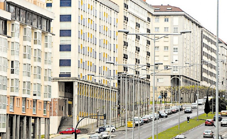Hace 20 años | Ferrol, segunda ciudad de costa en la que menos subió la vivienda