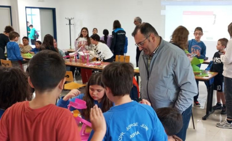 Visita al CIS del alumnado ganador de la quinta edición de las Olimpíadas de Seguridade Vial
