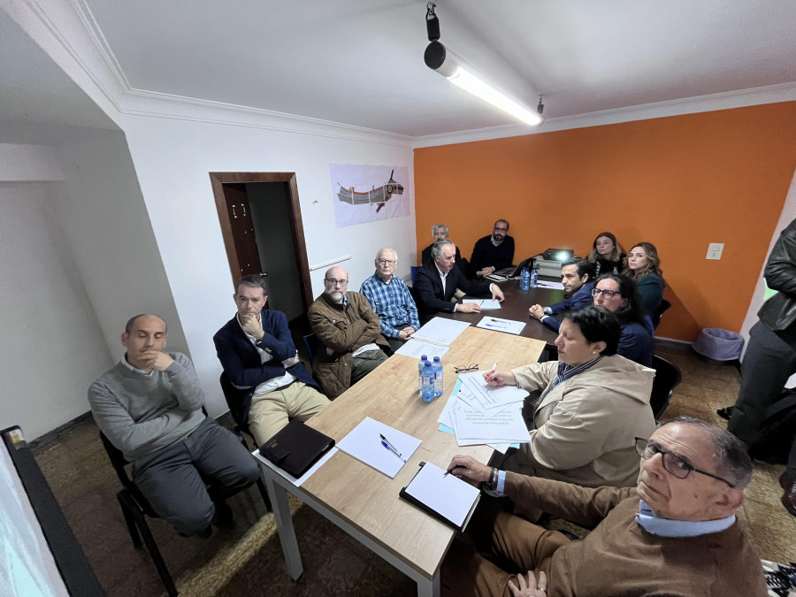 El Concello aborda con los afectados por las obras de As Pías los cambios de circulación