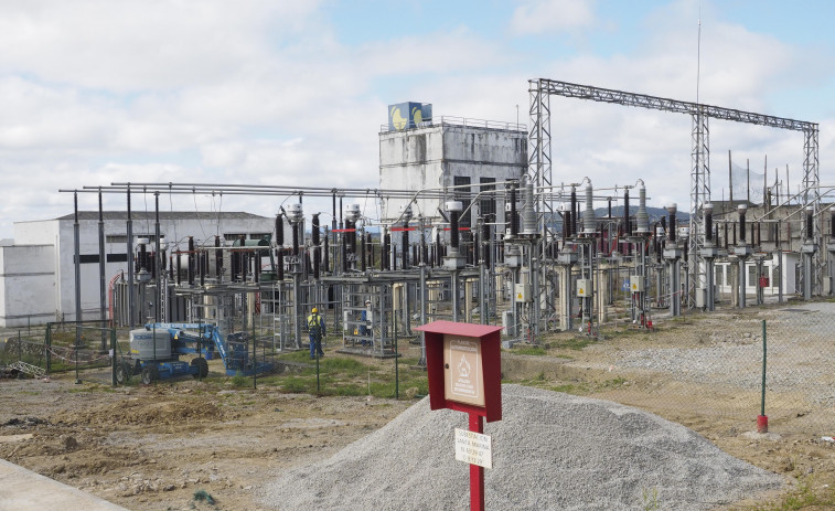 Alegría entre las entidades vecinales por la retirada de varias torres de alta tensión en Ferrol