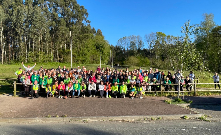 Sol y altas temperaturas volvieron a acompañar en la tercera etapa de la Ultreia que organiza la delegación local de la AECC