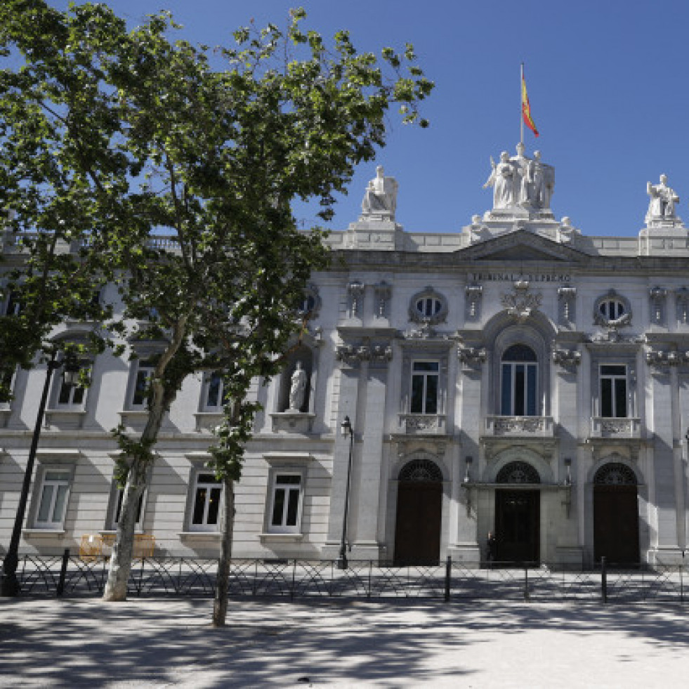 La Xunta responde al Gobierno que cumpla la orden del Supremo y acoja a los 1.000 menores que solicitan asilo en Canarias