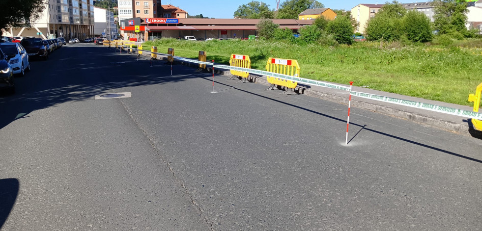 Fene inicia su plan para acondicionar las aceras en la Avenida de Tarrío