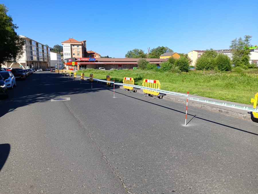 Fene inicia su plan para acondicionar las aceras en la Avenida de Tarrío