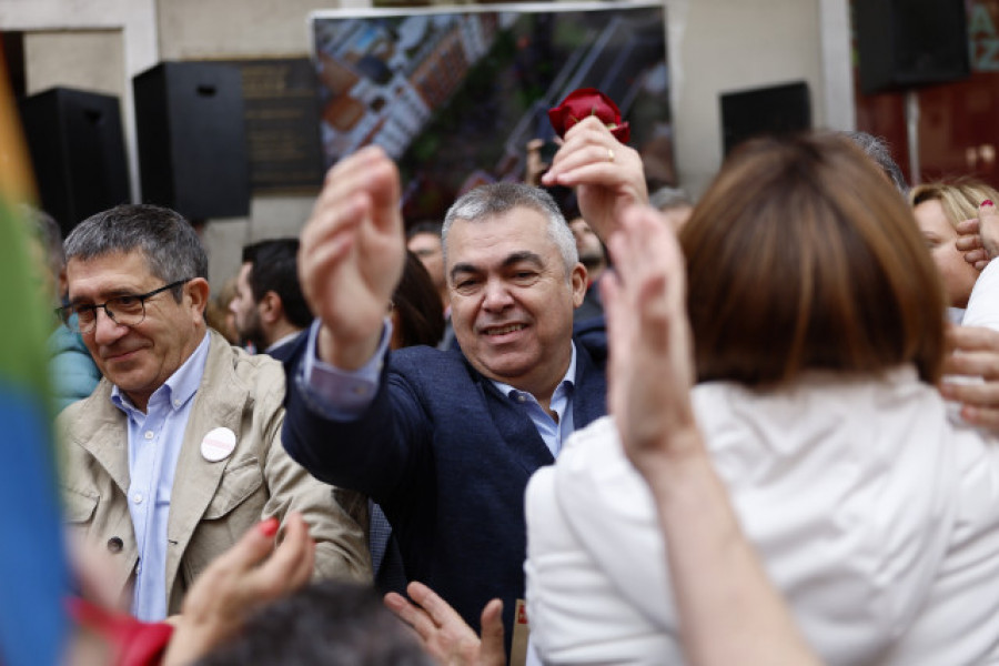 El PSOE respira aliviado tras la decisión de Sánchez de seguir al frente del Gobierno