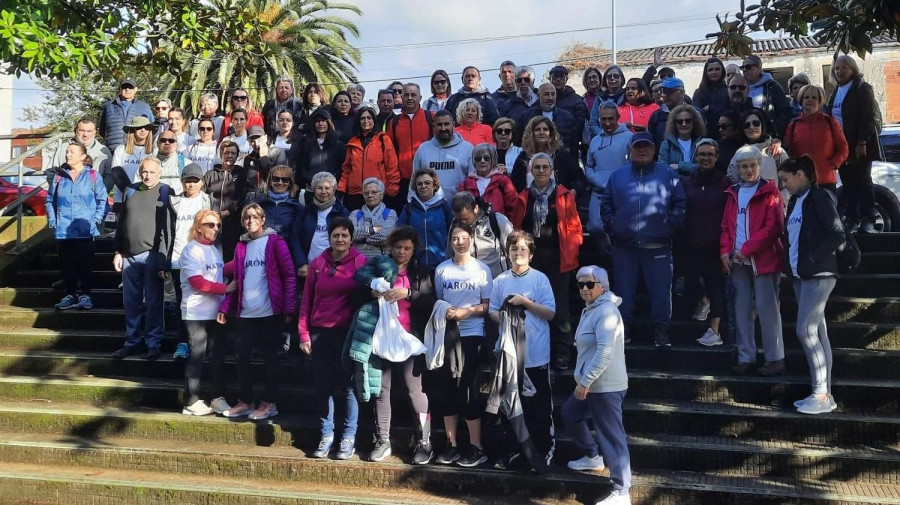 Éxito de participación en la primera salida del programa ‘Ponte en ruta con nós’ en Narón