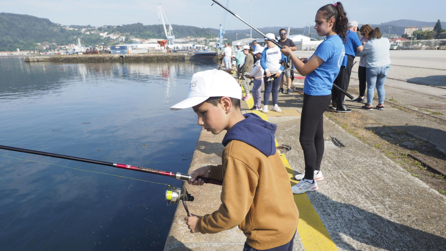 La jornada de pesca infantil del Puerto abre el 6 de mayo el plazo de inscripción