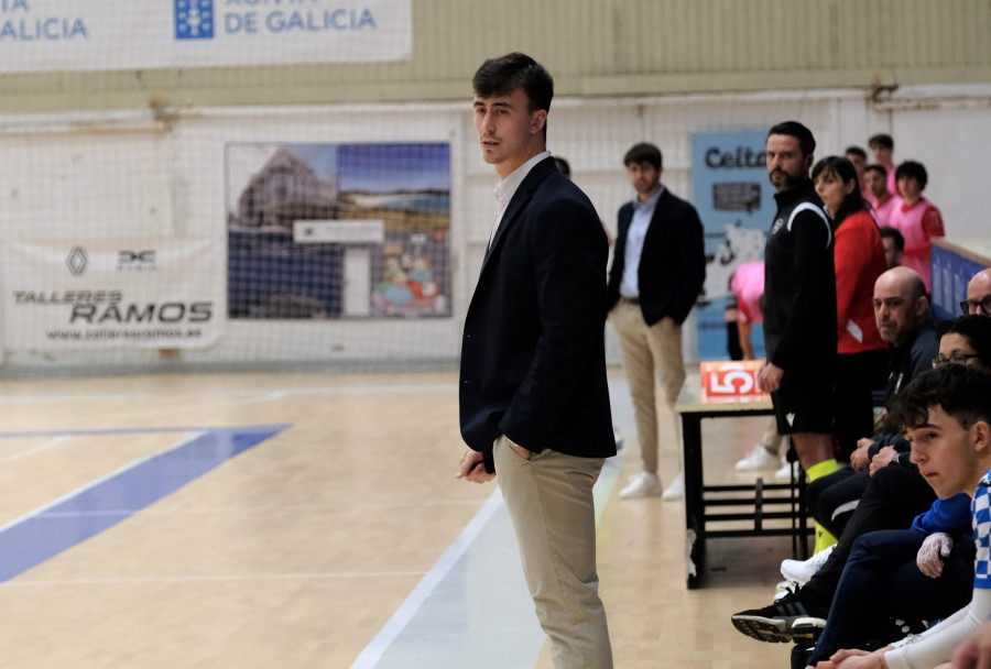 Nacho García, entrenador de O Parrulo: “Hay un escudo y afición que respetar”