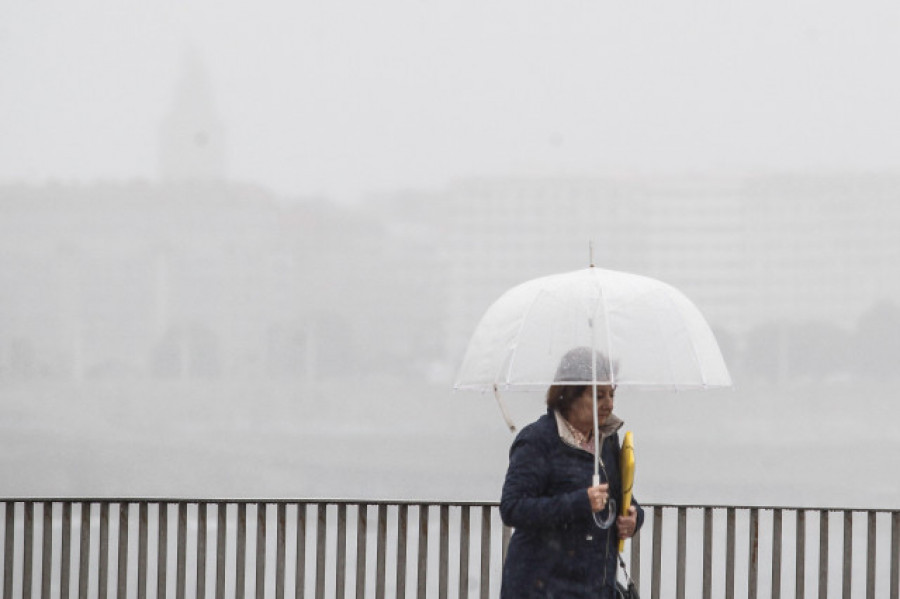 Galicia cierra la semana este domingo con lluvia y tormentas
