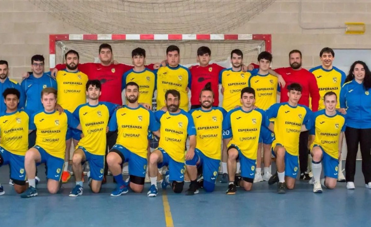 La esperanza se tiñe de amarillo para un Balonmano Narón dispuesto a ganar la final 4