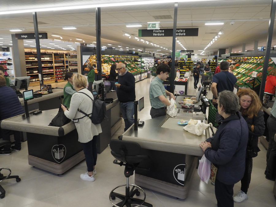 Mercadona se asienta en la comarca con un nuevo supermercado en la carretera de Cedeira