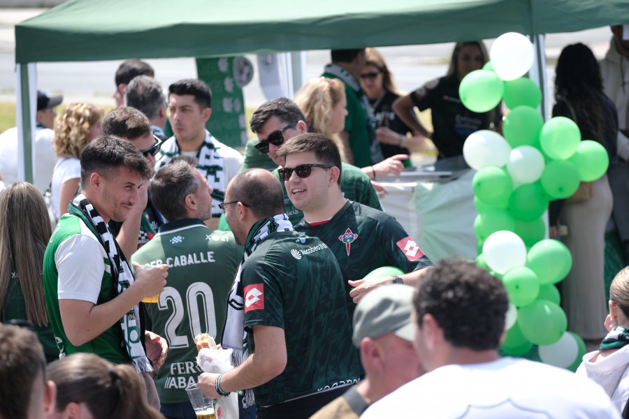 Paella multitudinaria y música en la última previa racinguista (o no) en Ferrol