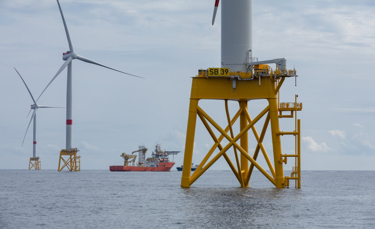 Iberdrola pone en funcionamiento el parque de Saint-Brieuc, cuyas jackets se fabricaron en Fene