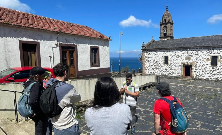 Visitas guiadas hasta septiembre para conocer Santo André de Teixido y la Cedeira “mariñeira”