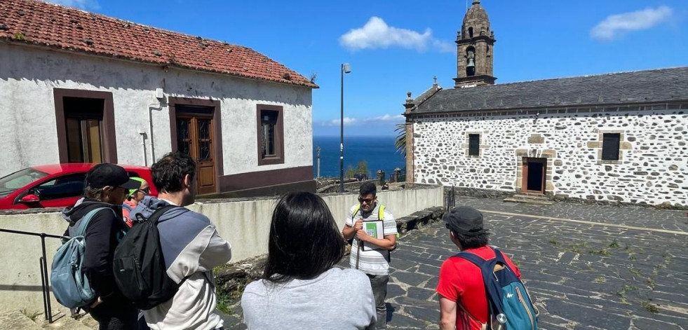 Visitas guiadas hasta septiembre para conocer Santo André de Teixido y la Cedeira “mariñeira”