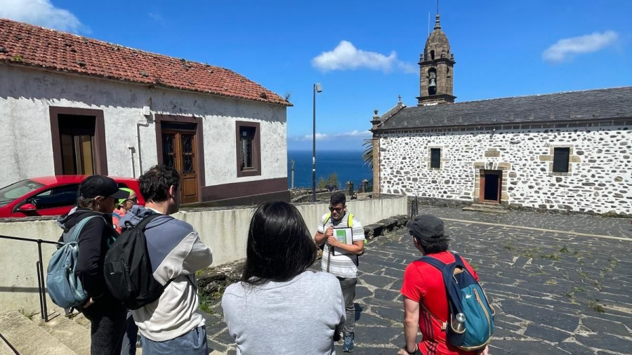 Visitas guiadas hasta septiembre para conocer Santo André de Teixido y la Cedeira “mariñeira”