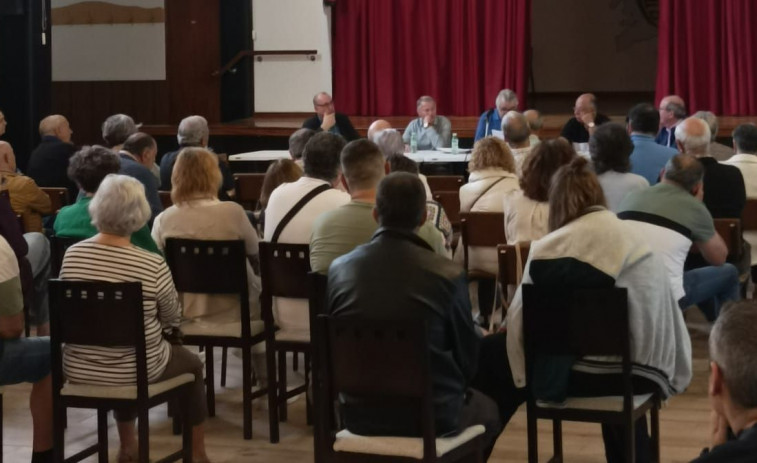 Los vecinos y vecinas de Fene reclaman la revisión urgente del PXOM