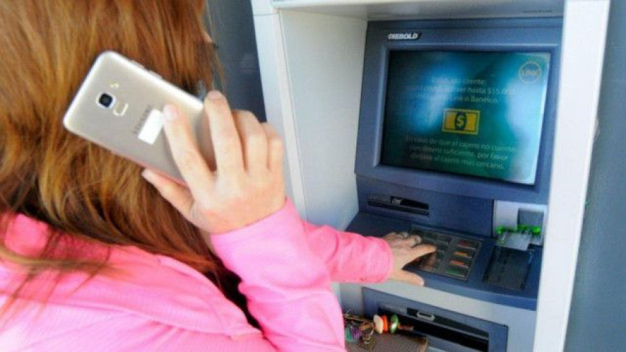 Cedeira alerta a sus vecinos de una posible estafa telefónica