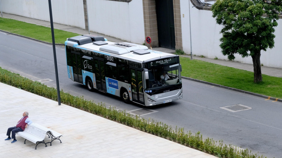 La CIG cifra en un 90% el apoyo a la huelga indefinida del servicio de transporte urbano en Ferrol