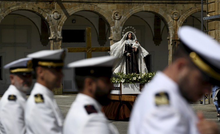 Acto de la Armada por el día del Carmen