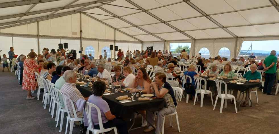 Pontedeume reunirá a sus vecinos a finales de agosto  en la Festa de Parroquias