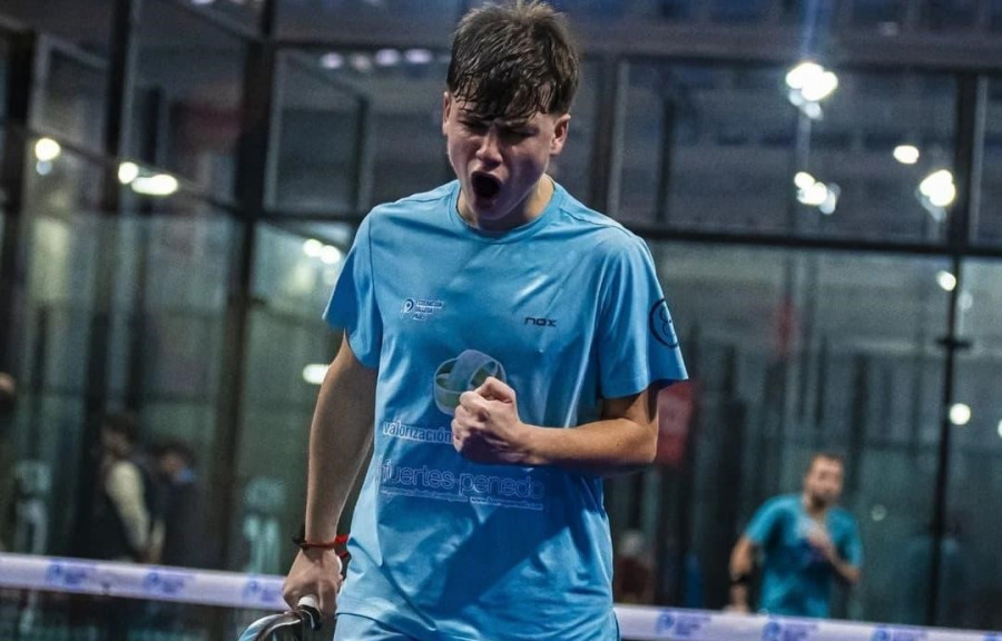 El naronés Iago Fuertes repite con la selección juvenil de padel