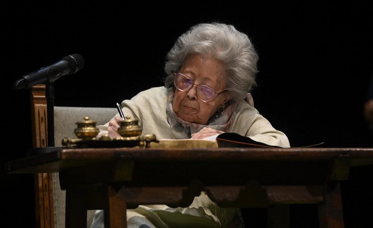 El Concello prepara un acto de homenaje a la poeta Julia Uceda