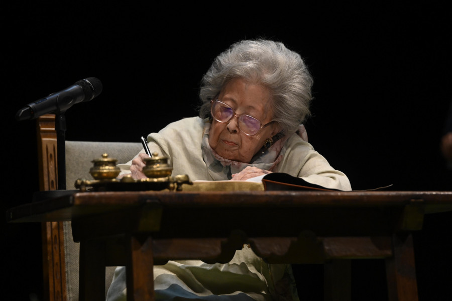 El Concello prepara un acto de homenaje a la poeta Julia Uceda