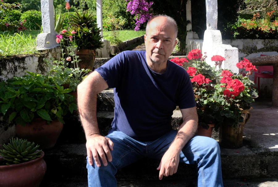 Pepe Barro, deseñador eumés: “A min gustaríame facer unha mostra con todo aquelo que foi rexeitado ao longo dos anos”