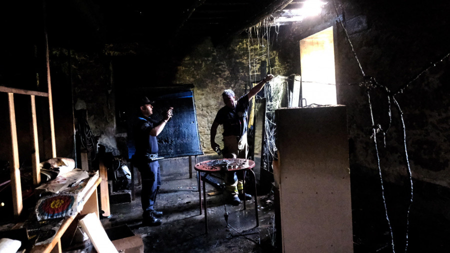 Un cortocircuito provoca un incendio en el monasterio de Santa Catalina de Montefaro