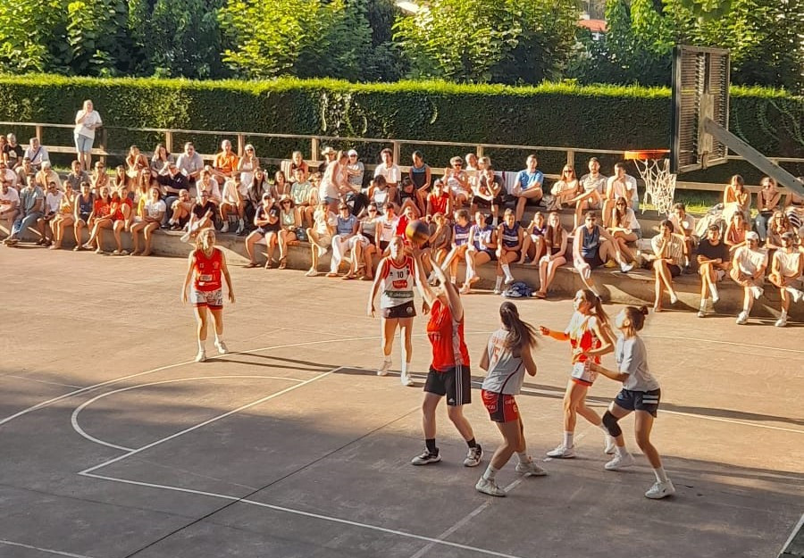 Fin de semana de "buen baloncesto y buen rollo" en el 3x3 de Cabanas