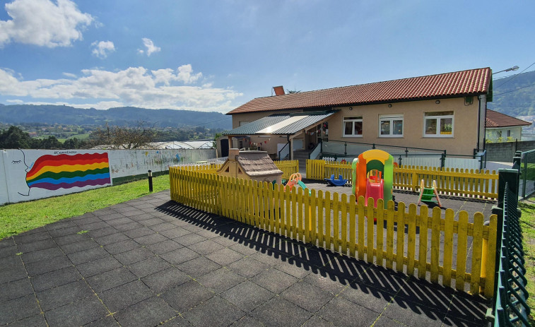 Cabanas mejorará y ampliará el parque infantil del Punto de Atención á Infancia As Viñas