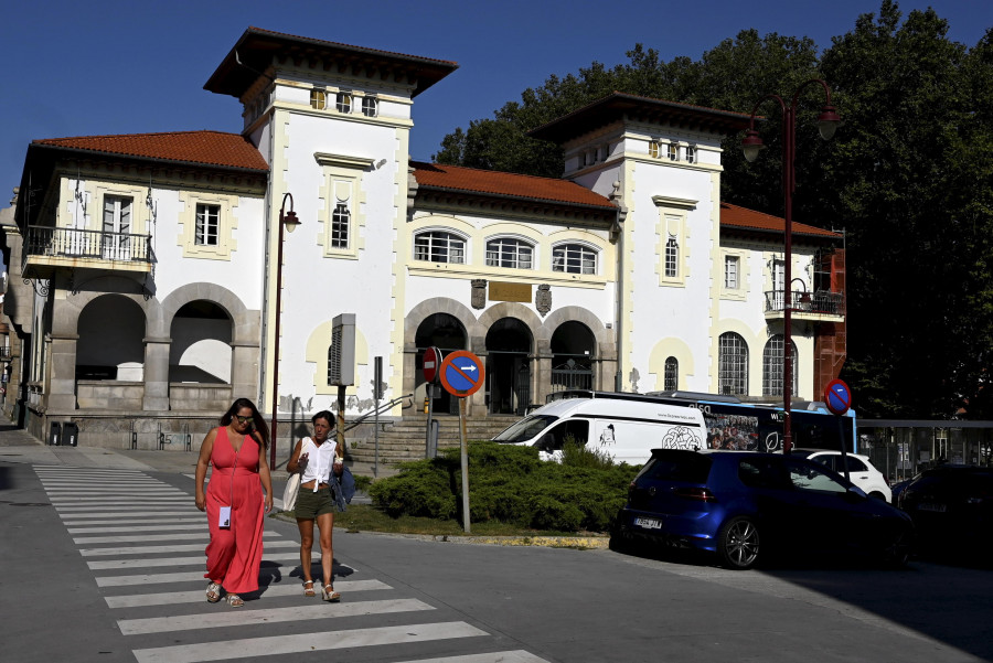 Fallece un hombre tras sufrir una caída en las escaleras de la oficina de Correos en Ferrol
