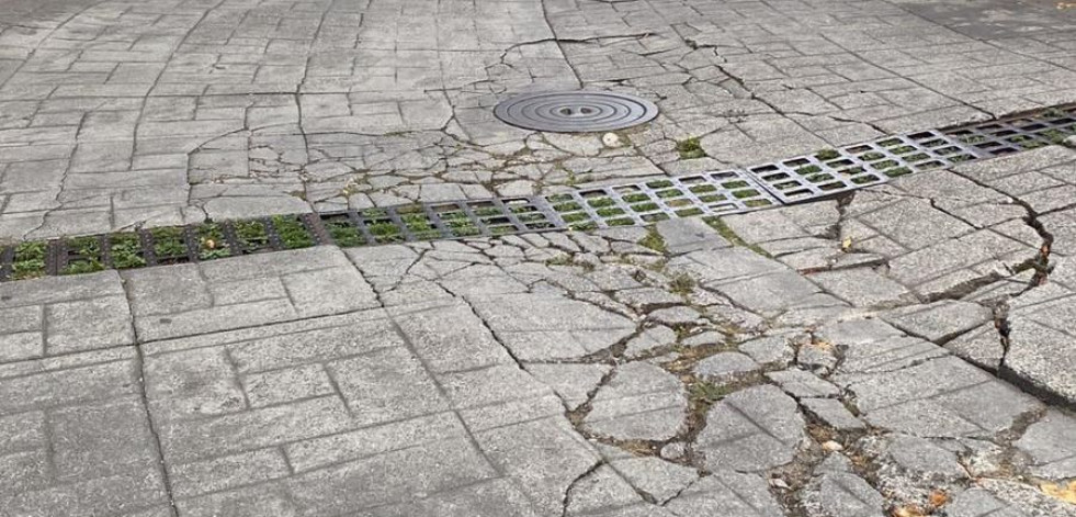 Pontedeume comienza la reparación del hundimiento de la calle Empedrado