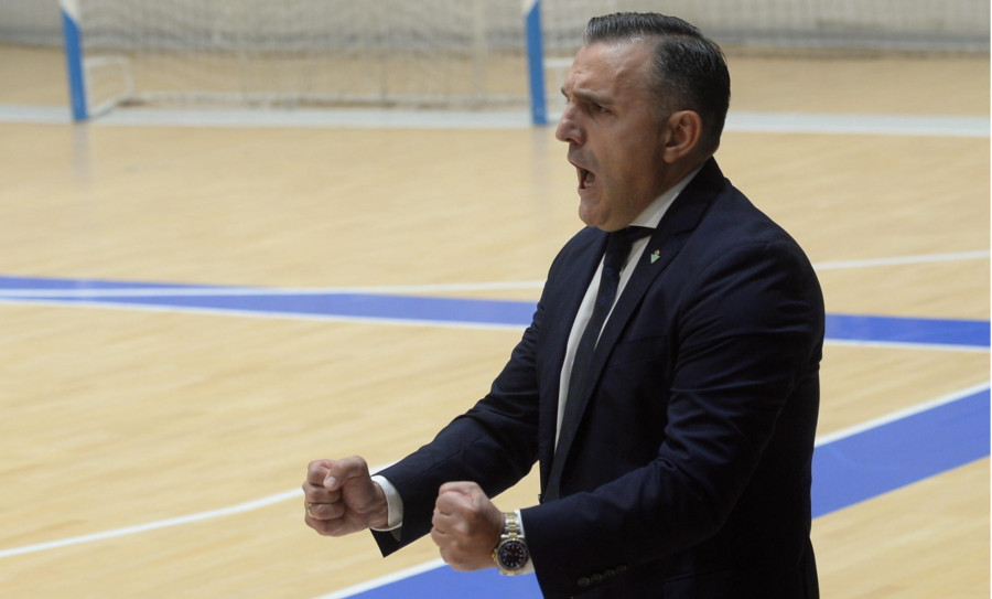 Bruno García, con la selección de fútbol sala de Kuwait